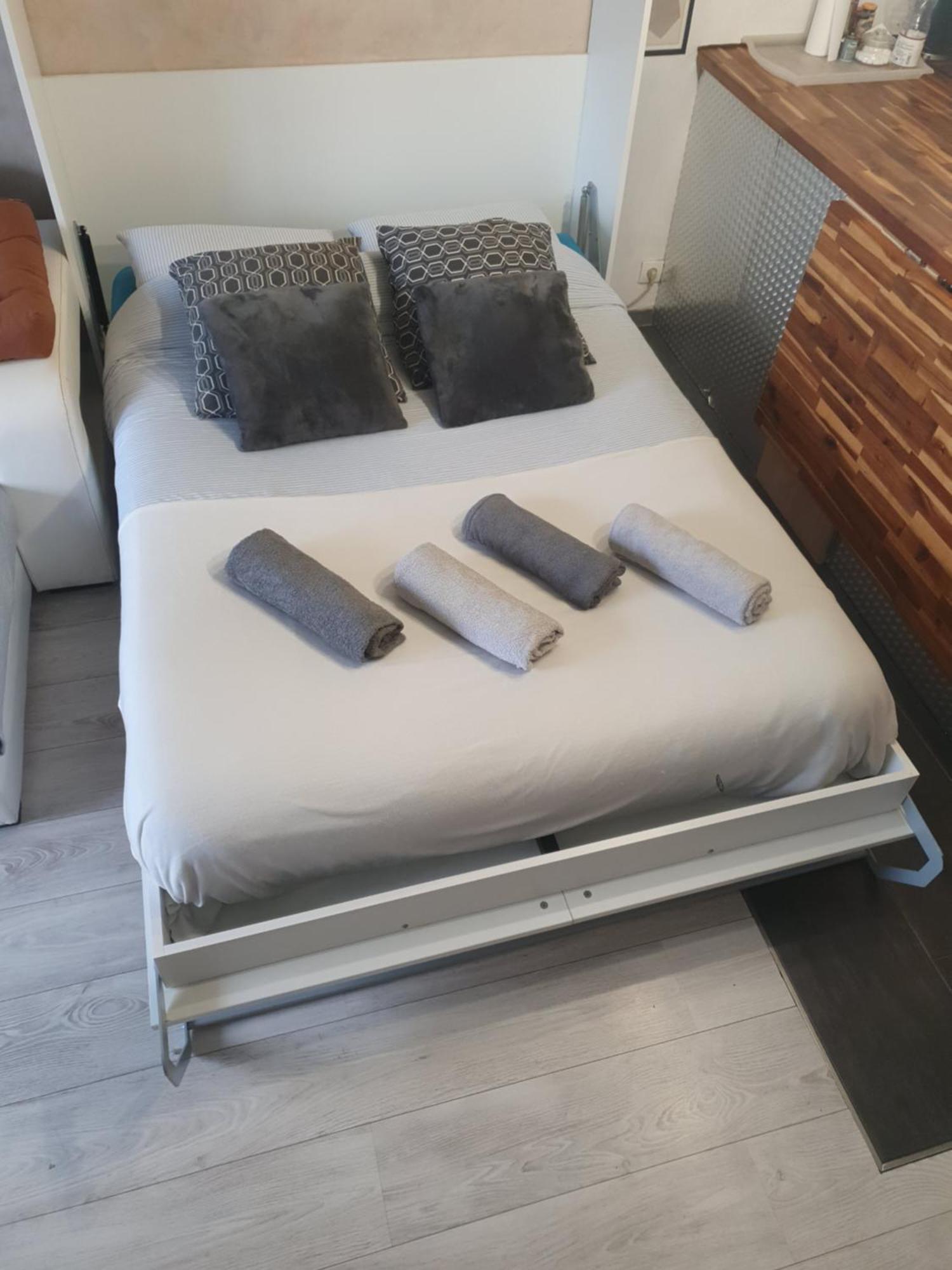 Appartamento studio meublé avec balcon Arcueil Esterno foto